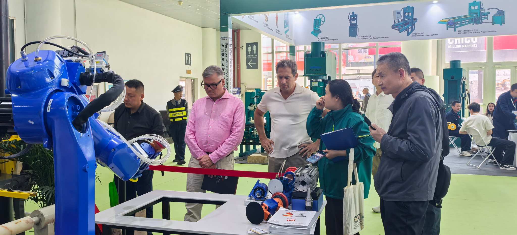 Buaicphointí Xiamen Anyth Mechanical Equipment ag Xiamen International Stone Fair