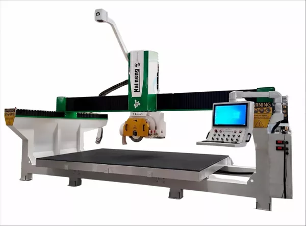An bhfuil an Droichead CNC HTQ700GL 5-Ais Chonaic Ceart le haghaidh Déantúsaíocht Cloch Saincheaptha?